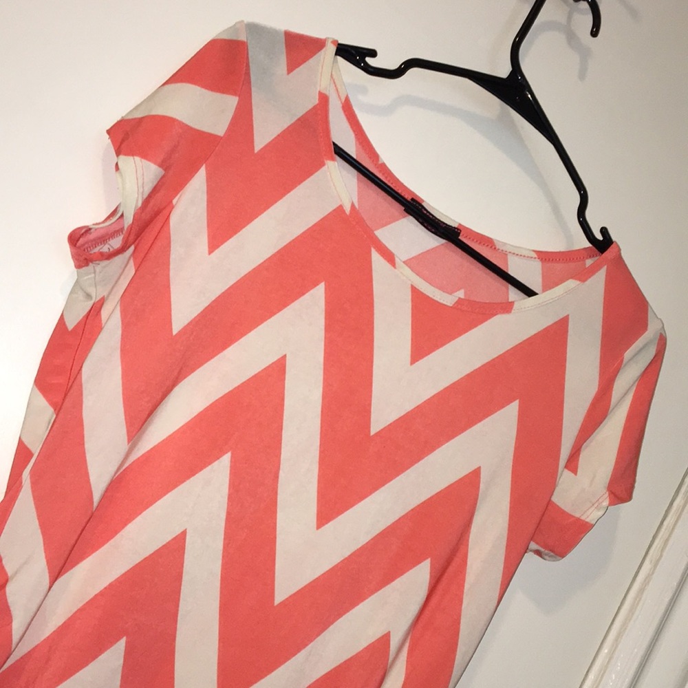 Chevron Top